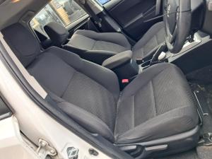 2013 Toyota Corolla ZRE182R image 5
