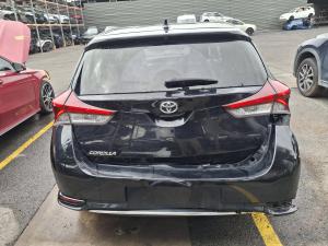 2017 Toyota Corolla ZRE182R image 5