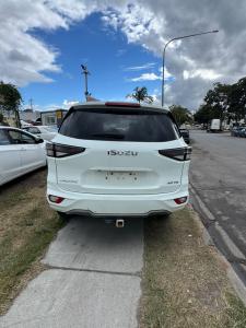 2022 Isuzu Mu X MY22 image 5