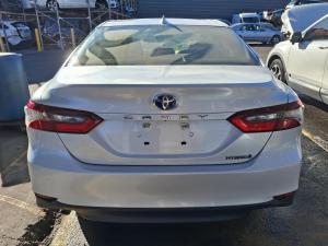 2023 Toyota Sedan AXVH70R image 5
