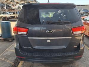 2015 Kia Carnival YP image 5