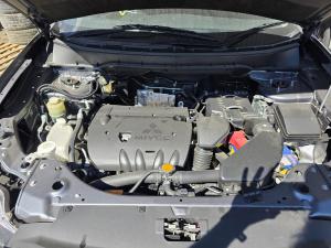 2011 Mitsubishi Outlander ZH LS image 5