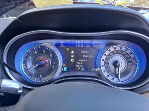 2017 Chrysler 300c LX image 5