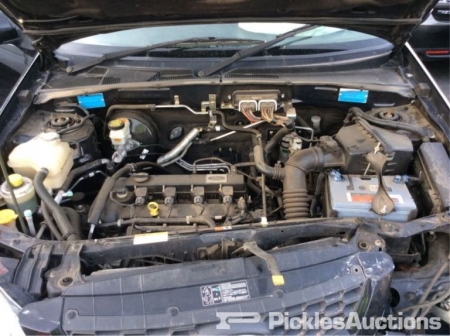 ford Escape Oct 2010 Parts & Wrecking