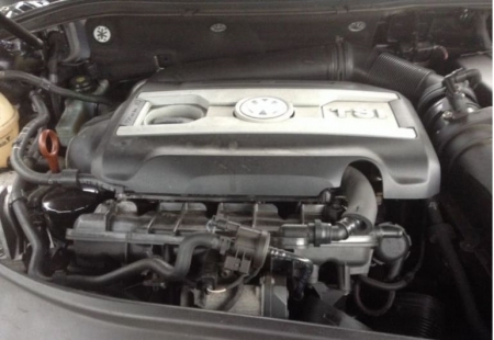 volkswagen Passat Apr 2012 Parts & Wrecking