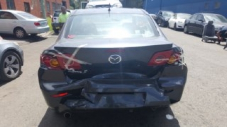 mazda 3 Maxx 2005 Parts & Wrecking