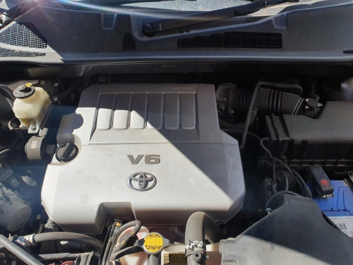 toyota Kluger Oct 2009 Parts & Wrecking