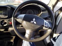 2012 Mitsubishi Triton image 6