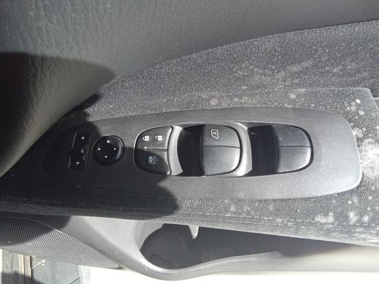 nissan Pathfinder R52 ST FWD Mar 2016 Parts & Wrecking
