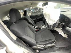 2012 Subaru Xv G4X image 6