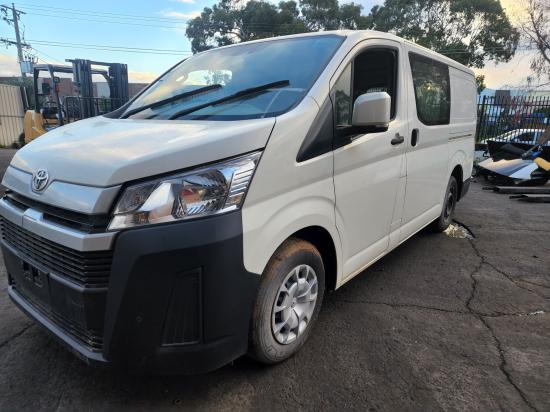 toyota Hiace Jan 2021 Parts & Wrecking