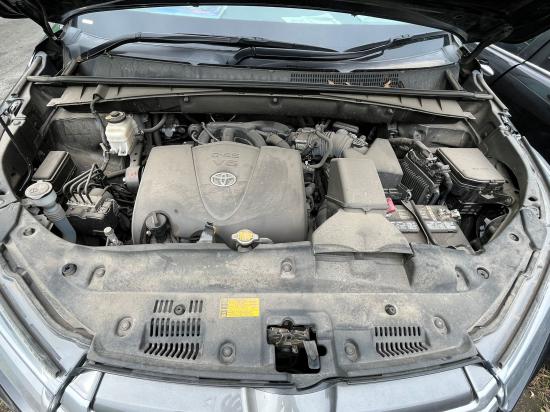 toyota Kluger GSU50R Nov 2016 Parts & Wrecking