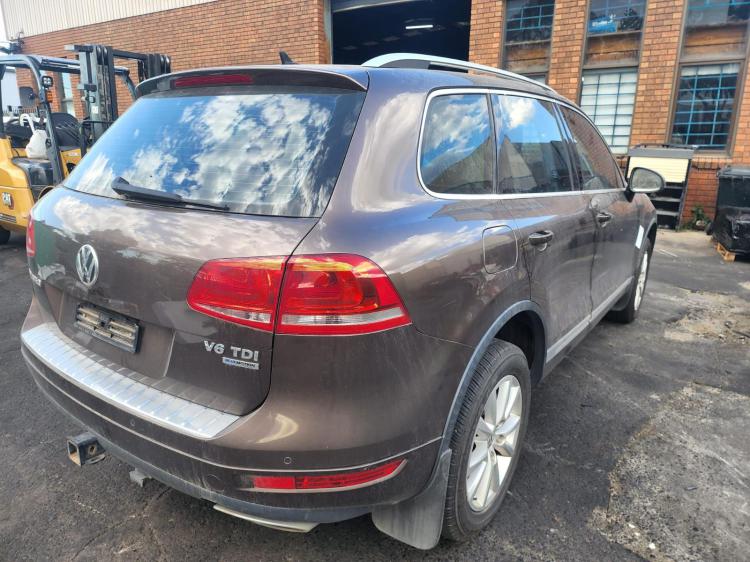 volkswagen Touareg 2012 Parts & Wrecking