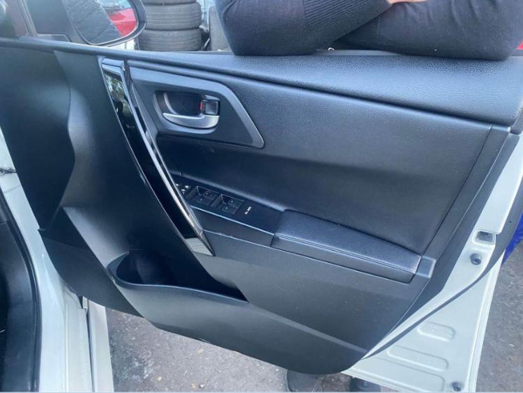 toyota Corolla ZR 2017 Parts & Wrecking