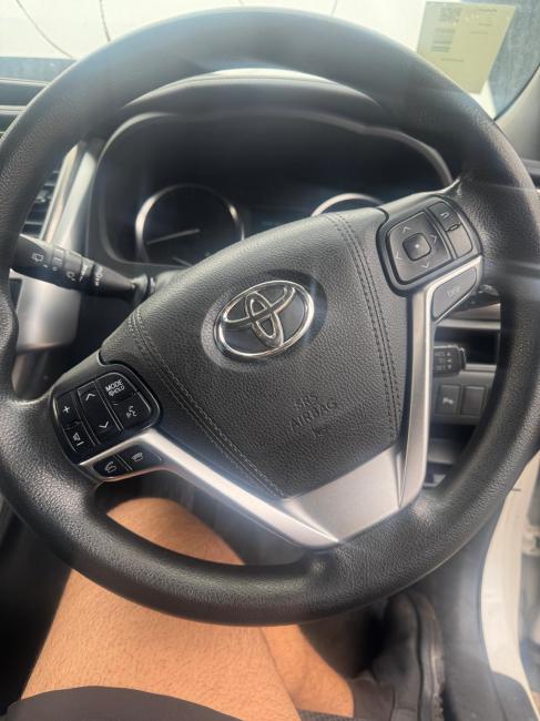toyota Kluger 2015  GXL Aug 2015 Parts & Wrecking