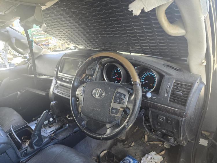 toyota Landcruiser 200 SERIES SAHARA Jan 2008 Parts & Wrecking