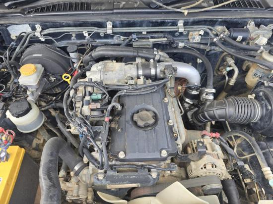 nissan Navara D22 ST-R Oct 2002 Engine Motor 
