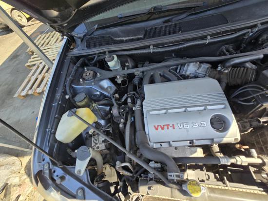 toyota Kluger MCU28R CVX Apr 2005 Engine Motor 