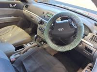2005 Hyundai Sonata NF image 6