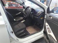 2016 Hyundai Accent RB image 6