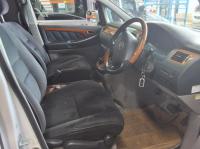 2007 Toyota Alphard image 6