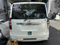 2012 Toyota Voxy R70 image 6
