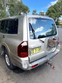 2004 Mitsubishi Pajero image 6