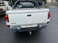 2014 Mitsubishi Triton image 6