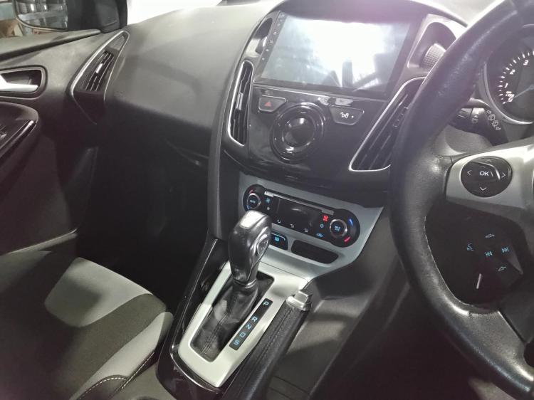 ford Focus SPORT Aug 2013 Parts & Wrecking