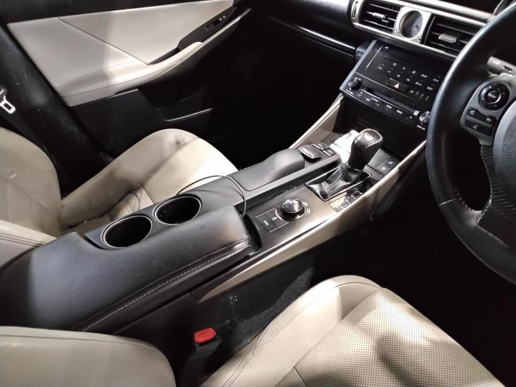 lexus Is250 LUXURY Aug 2013 Parts & Wrecking