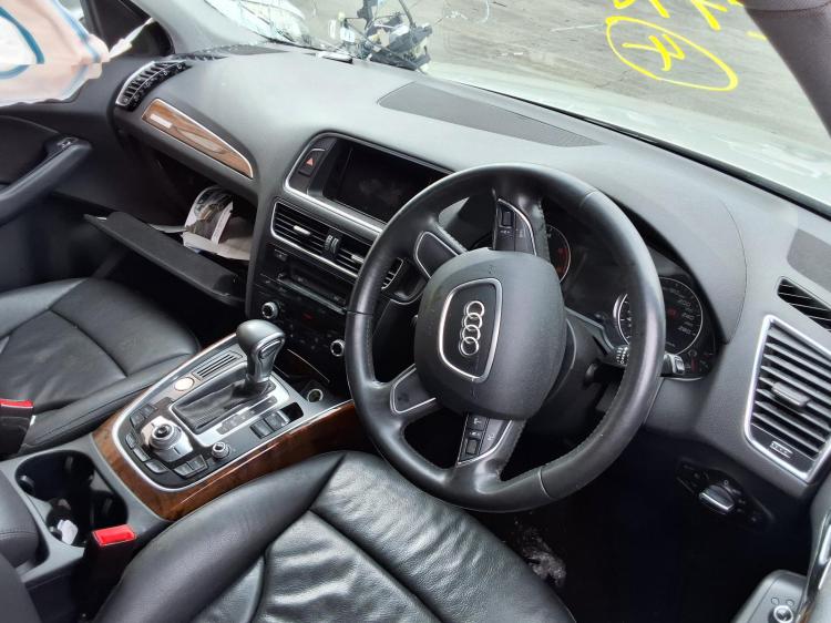 audi Q5 2.0 TDI QUATTRO May 2014 Parts & Wrecking