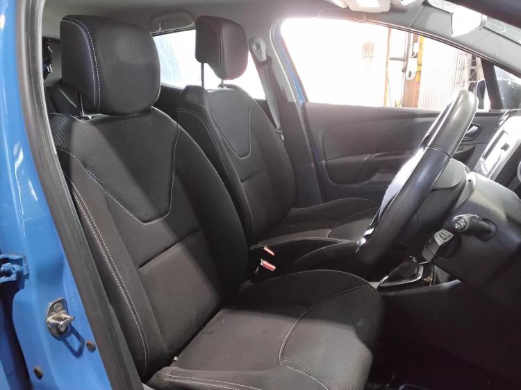 renault Clio EXPRESSION Jul 2015 Parts & Wrecking