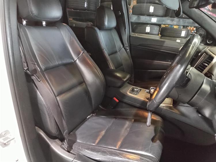jeep Grand Cherokee LAREDO Sep 2014 Parts & Wrecking