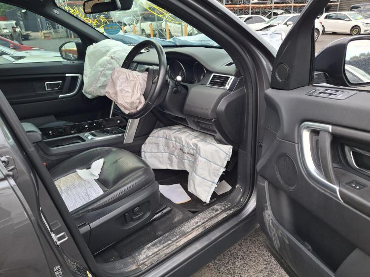 land rover Discovery SI4 SE Jan 2016 Parts & Wrecking