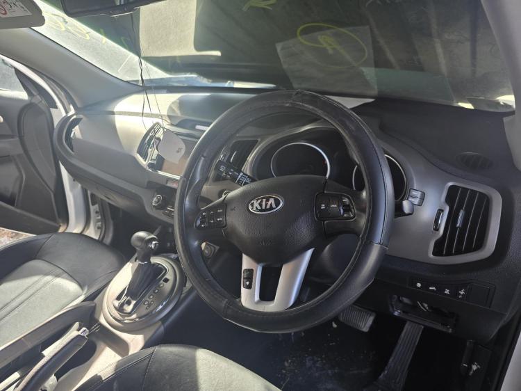 kia Sportage SL PLATINUM Feb 2014 Parts & Wrecking