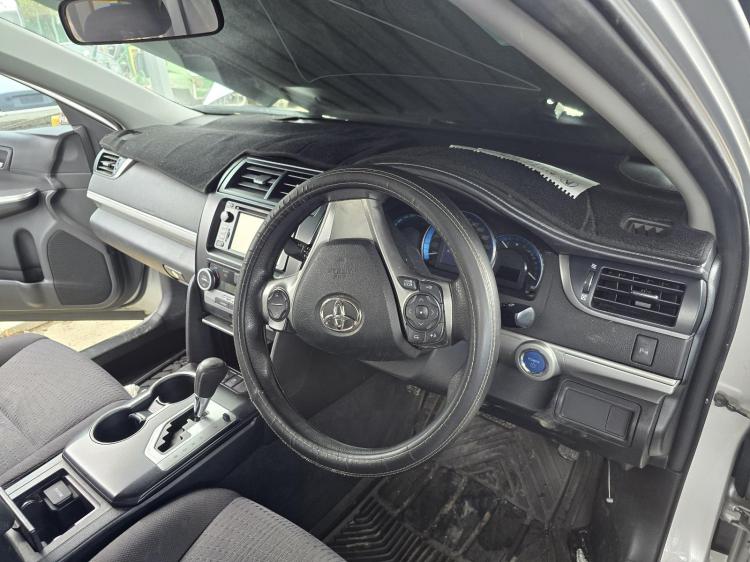 toyota Camry AVV50 HYBRID H Aug 2014 Parts & Wrecking