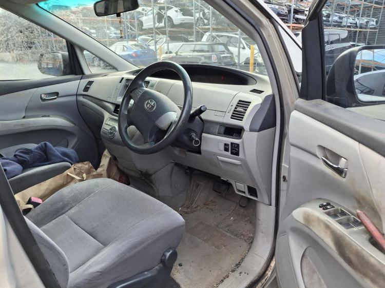 toyota Tarago GLI Jun 2006 Parts & Wrecking