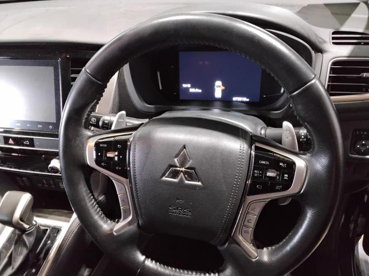 mitsubishi Pajero Sport EXCEED Jan 2020 Parts & Wrecking
