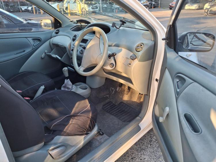 toyota Echo ECHO Nov 2002 Parts & Wrecking
