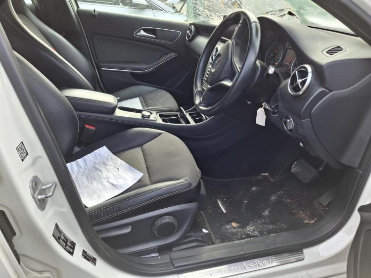 mercedes benz A Class A 180 BLUEEFFICENCY Feb 2014 Parts & Wrecking