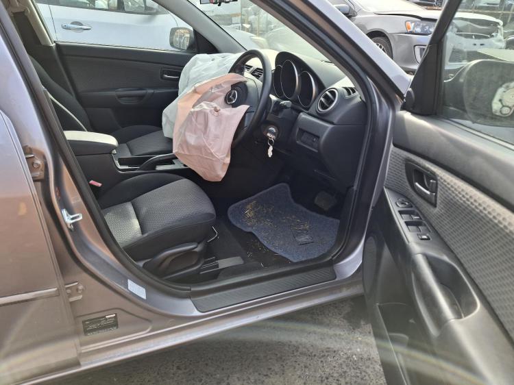 mazda 3 MAXX Jul 2006 Parts & Wrecking
