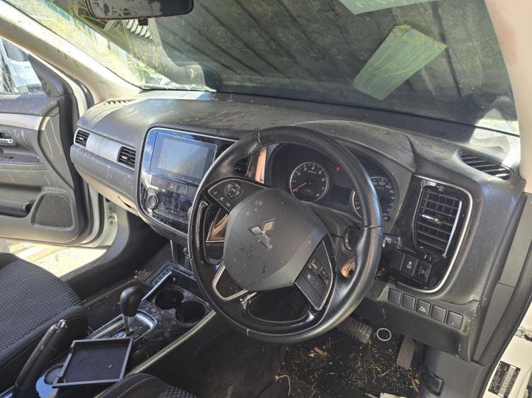 mitsubishi Outlander ZK LS Mar 2017 Parts & Wrecking