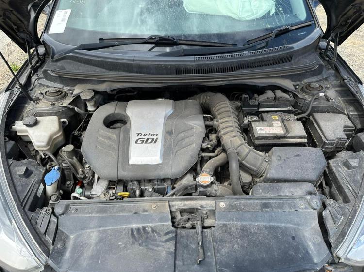 hyundai Veloster FS Dec 2012 Parts & Wrecking