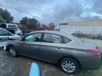 2016 Nissan Pulsar B17 image 6