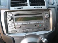 2011 Toyota Yaris image 6