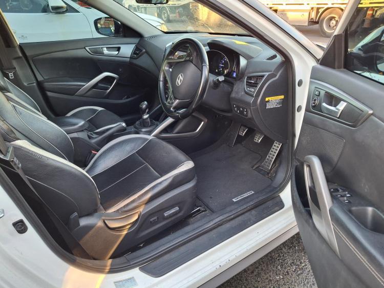 hyundai Veloster FS Dec 2013 Parts & Wrecking