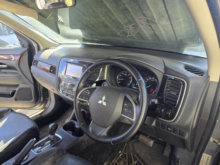 mitsubishi Outlander ZJ ASPIRE Jul 2013 Parts & Wrecking