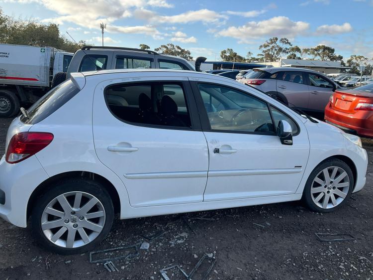 peugeot 207 2012 Parts & Wrecking