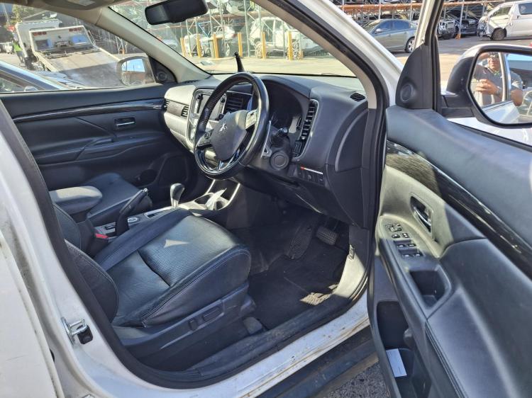 mitsubishi Outlander ZK Feb 2015 Parts & Wrecking
