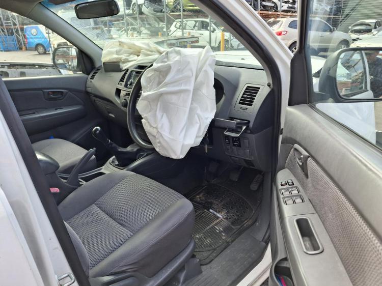 toyota Hilux KUN16R May 2013 Parts & Wrecking